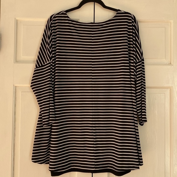 Chico’s Size‎ 3 Layered Striped Blouse Black and White Classic Blouse Chicos XL - Picture 7 of 7